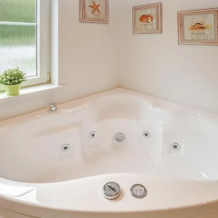 Marina Fiskenaes Гростен