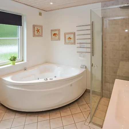 Marina Fiskenaes Дом отдыха Гростен